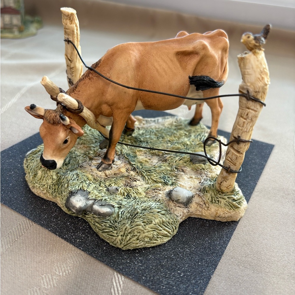 Vintage Schmid Lowell Davis figure, Scotland, 1991, cow in a fence